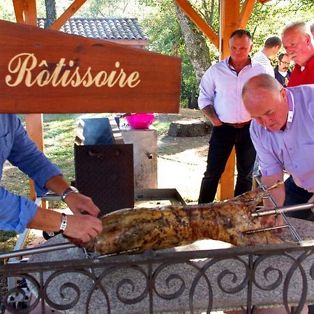 Auberge Les Tables Du Ban Saint-Pierre-la-Palud エクステリア 写真